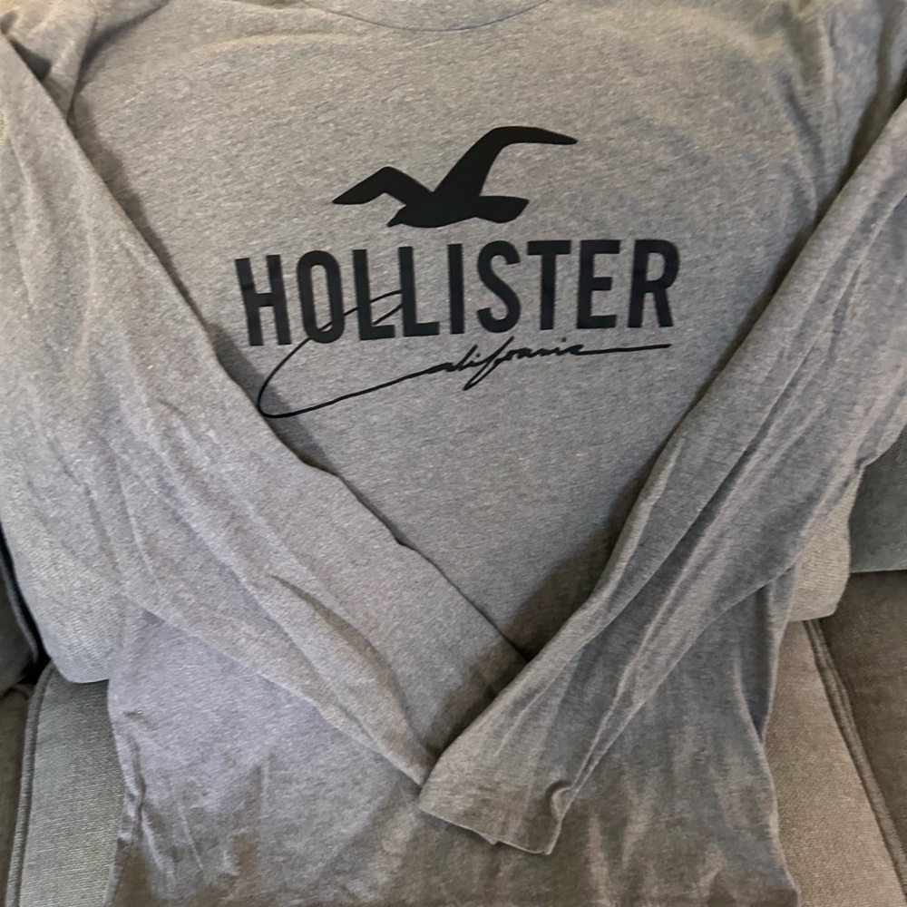 6 shirts- Under Armour/Hollister/Gym Shark/Champion Men's T-Shirts- 6 shirt pack